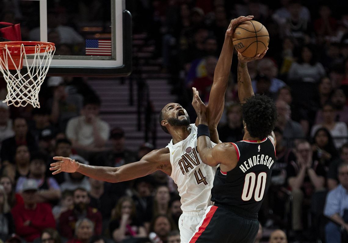 NBA 公布骑士埃文莫布利被评为24-25赛季最佳防守球员