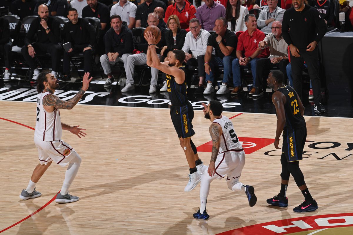 5 月 5 日 NBA 季后赛赛况 - 步行者下克上首战击败骑士，勇士抢7战胜火箭晋级次轮