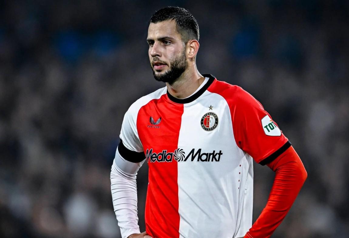 利雅得胜利让 费耶诺德 汉茨科去体检且官宣后，突然反悔直接把他赶回去