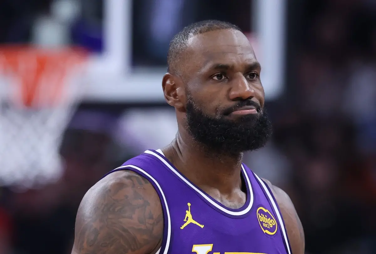 NBA 湖人将连续两场对阵火箭成关键卡位战