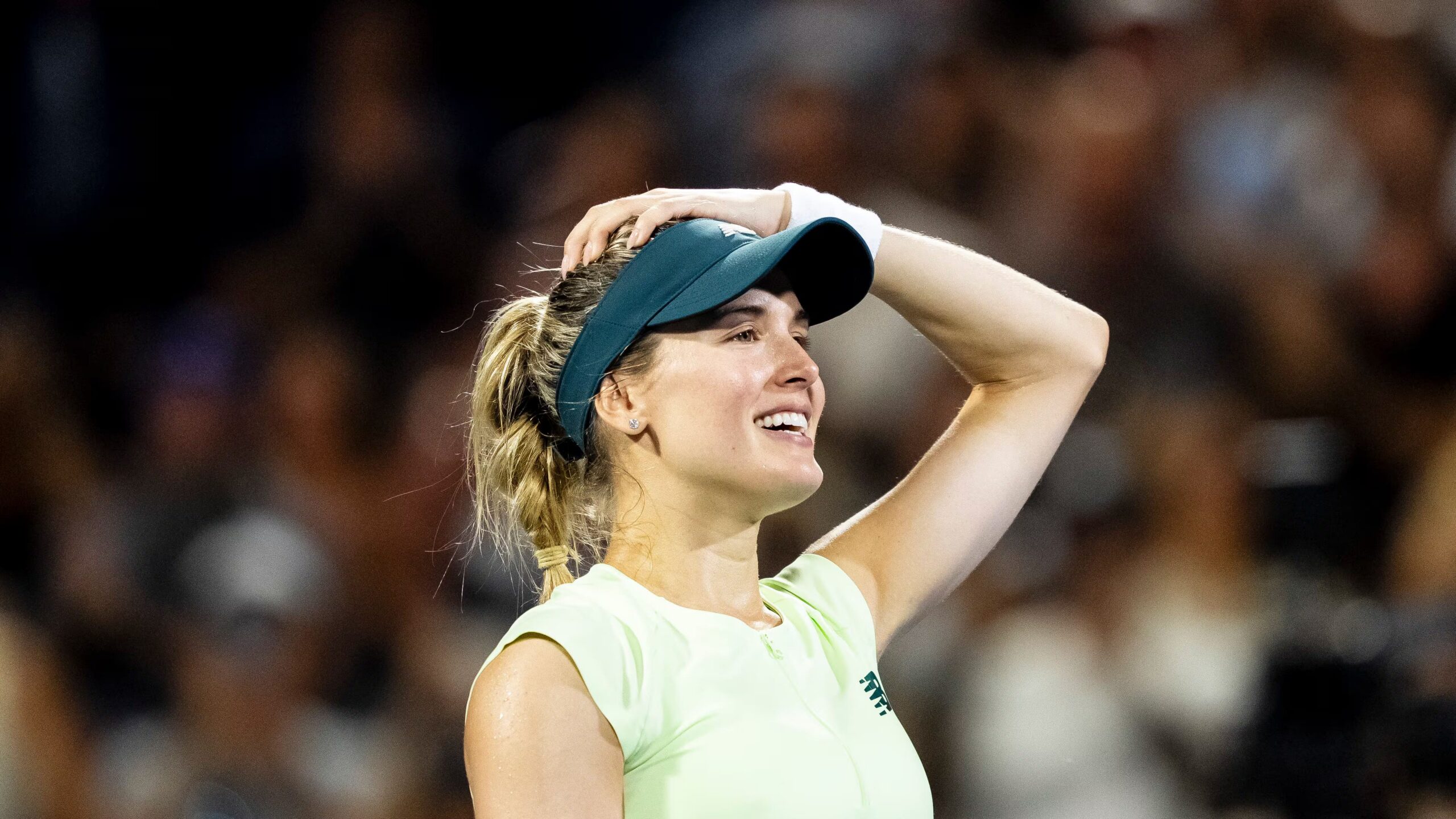32岁前温网 美女 选手 Eugenie Bouchard 生日透露惊人职业新动向